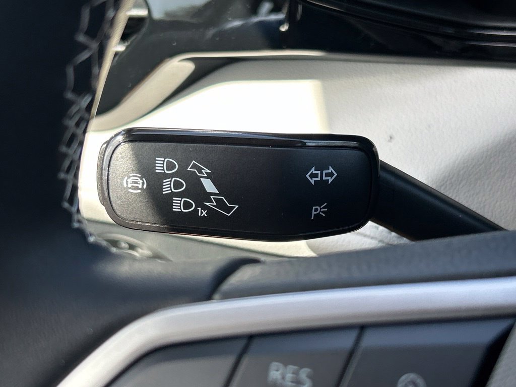 New 2027 Volkswagen Taos S FWD image 25
