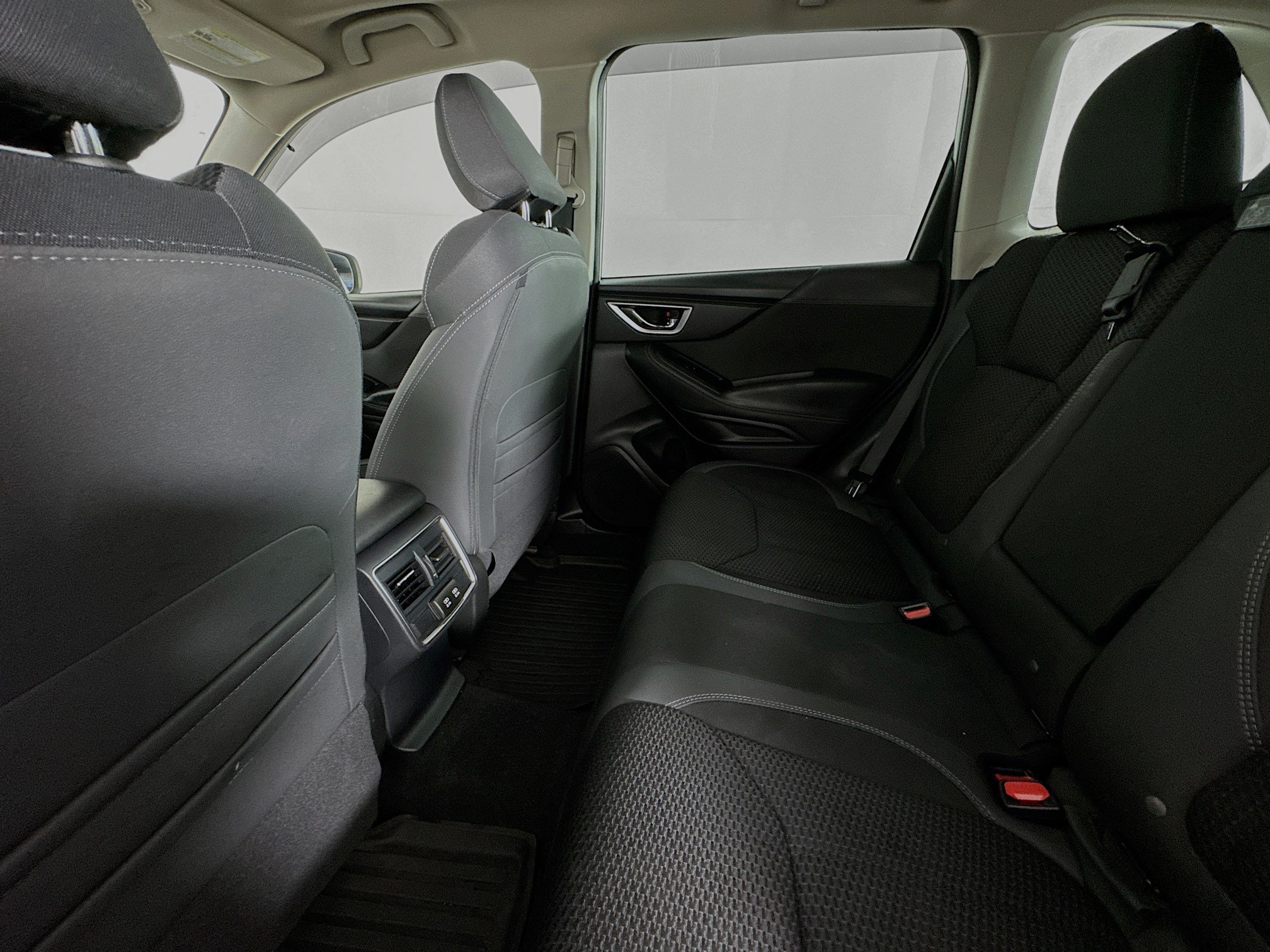 Used 2023 Subaru Forester Premium AWD/4WD image 23