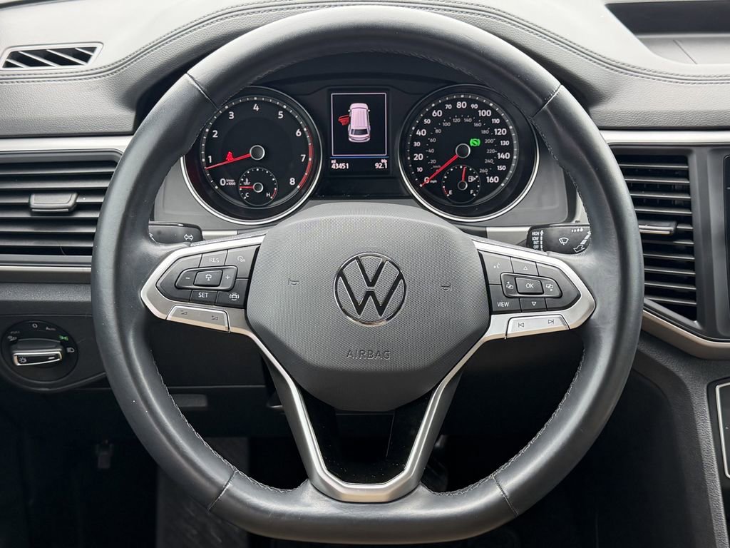 Used 2020 Volkswagen Atlas Cross Sport SE w/ Panoramic Sunroof Package AWD/4WD image 15