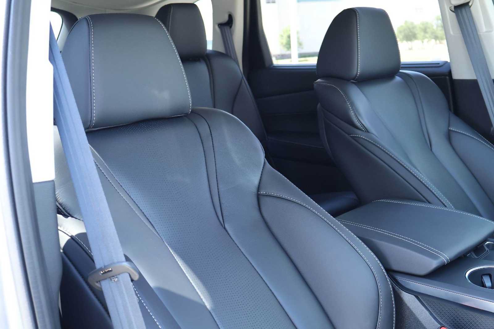 Certified 2026 Acura MDX w/ Technology Package FWD image 14