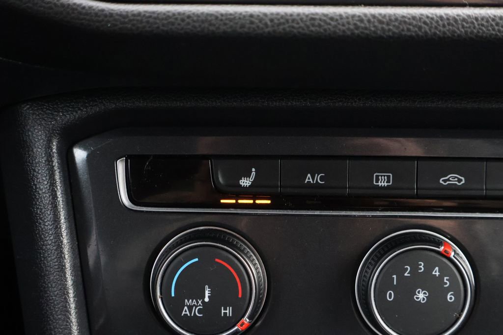 Used 2022 Volkswagen Tiguan S image 19