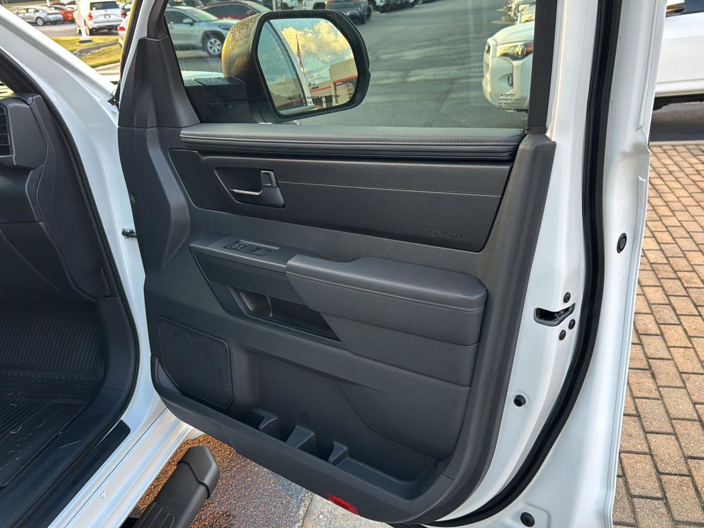 New 2026 Toyota Tundra SR image 12