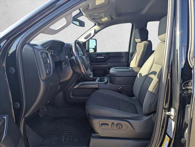 Used 2022 Chevrolet Silverado 2500 LT w/ Midnight Edition image 10