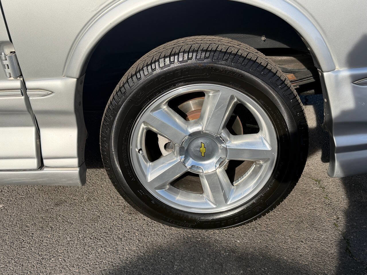 Used 2013 GMC Savana 1500 image 92