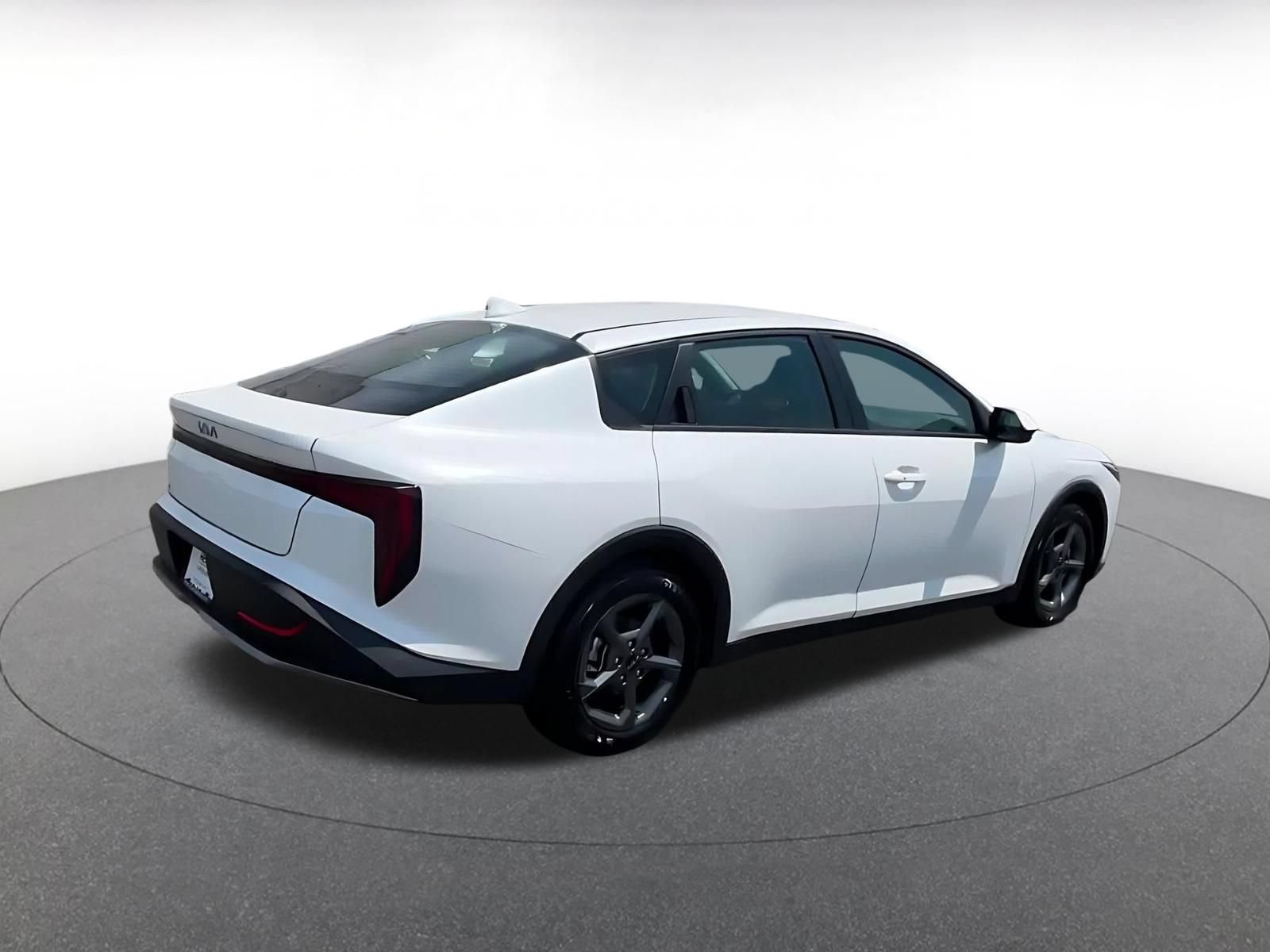 Used 2026 Kia K4 FWD image 15