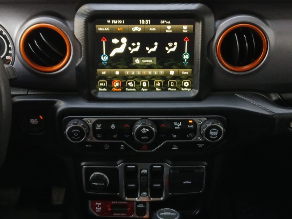 Used 2023 Jeep Gladiator Mojave w/ LED Lighting Group AWD/4WD image 4