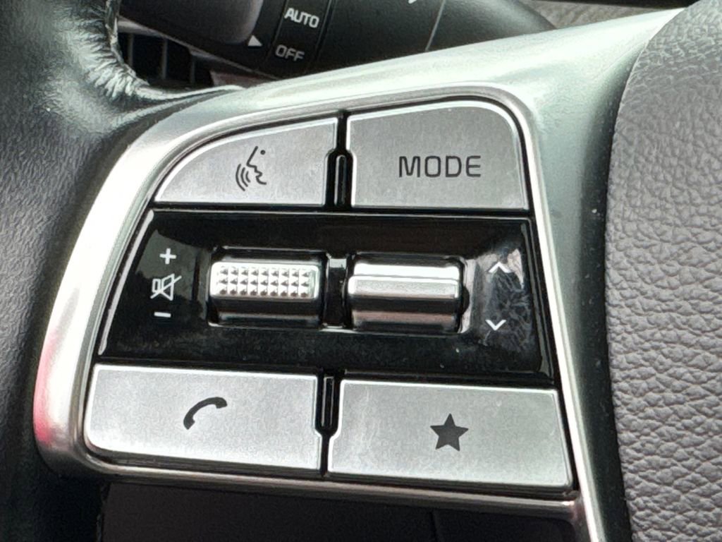 Used 2023 Kia Telluride EX image 26