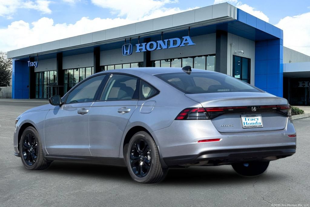 Certified 2025 Honda Accord SE image 10