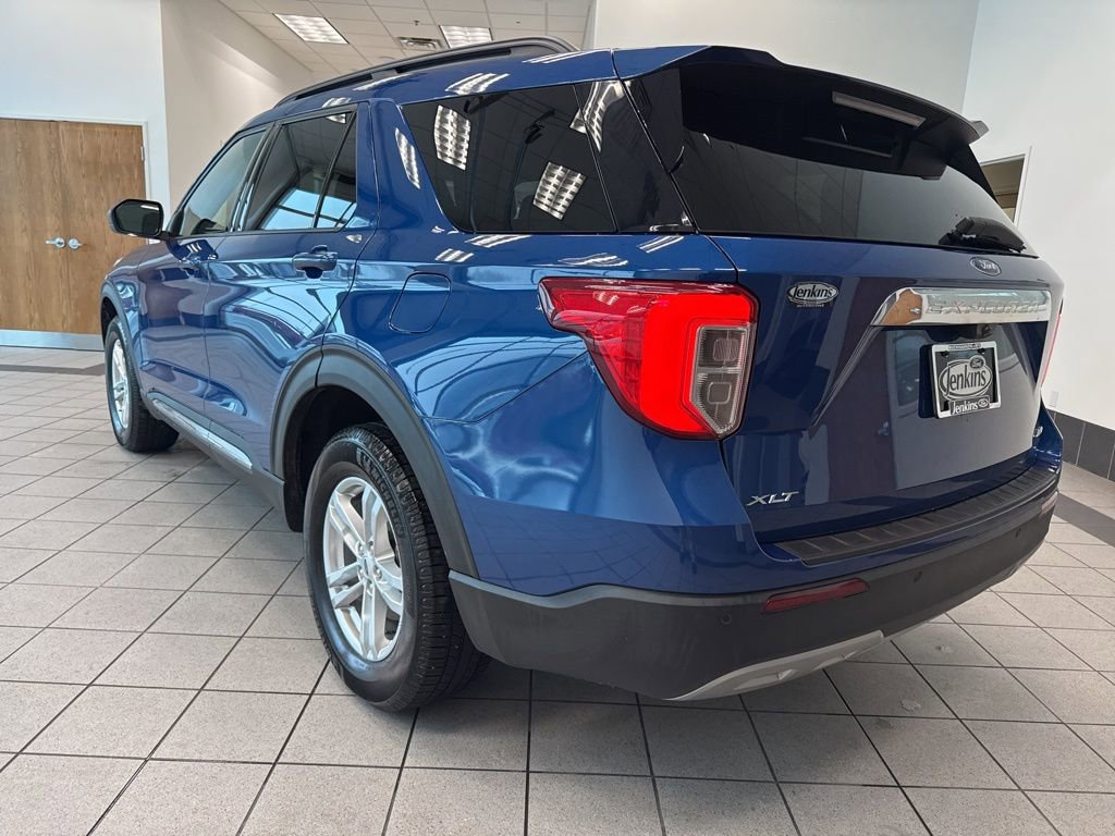 Used 2023 Ford Explorer XLT w/ Equipment Group 202A image 10