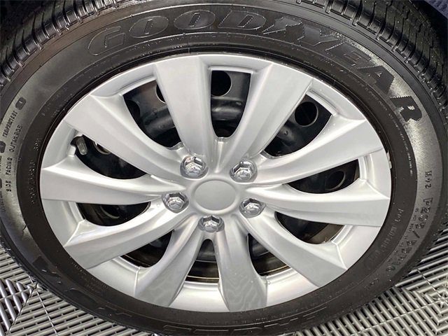 Used 2021 Toyota Corolla LE w/ Carpet Mat Package (TMS) image 28