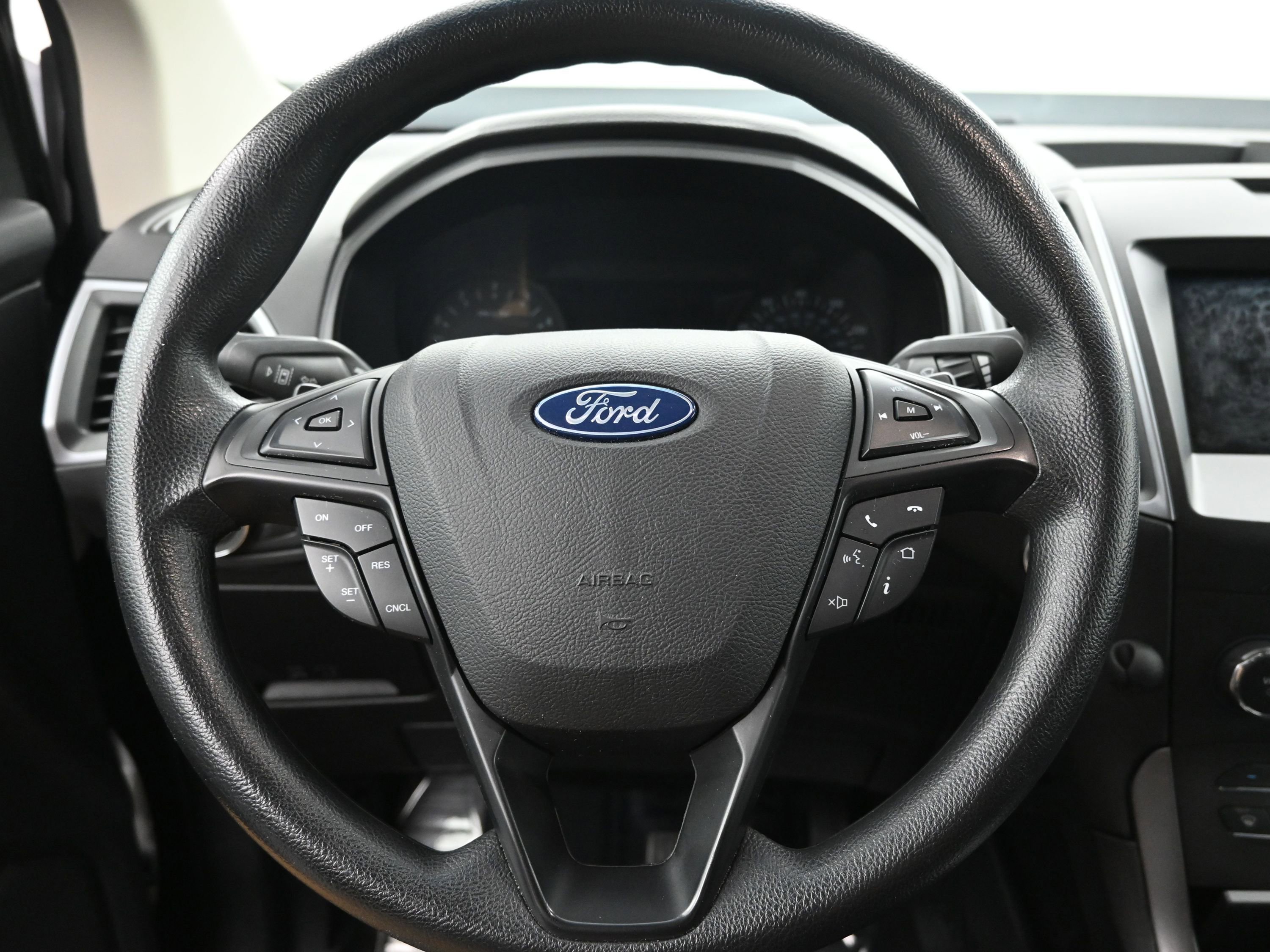 Used 2020 Ford Edge SE AWD/4WD image 13