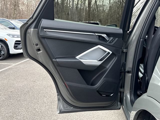 Used 2022 Audi Q3 2.0T Premium Plus w/ Premium Plus Package image 24