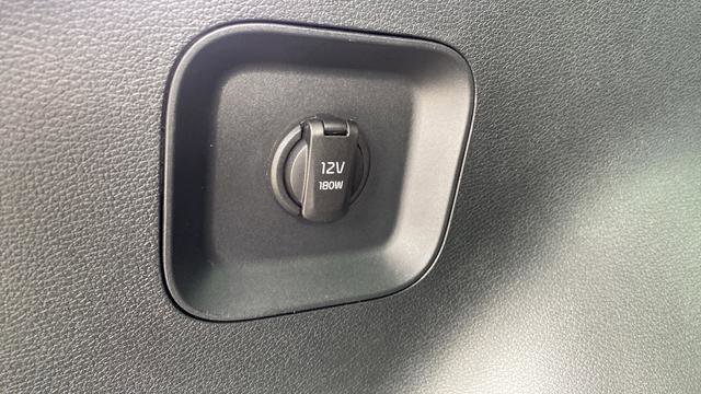 Used 2023 Kia Sportage X-Line w/ X-Line Premium Package AWD/4WD image 31