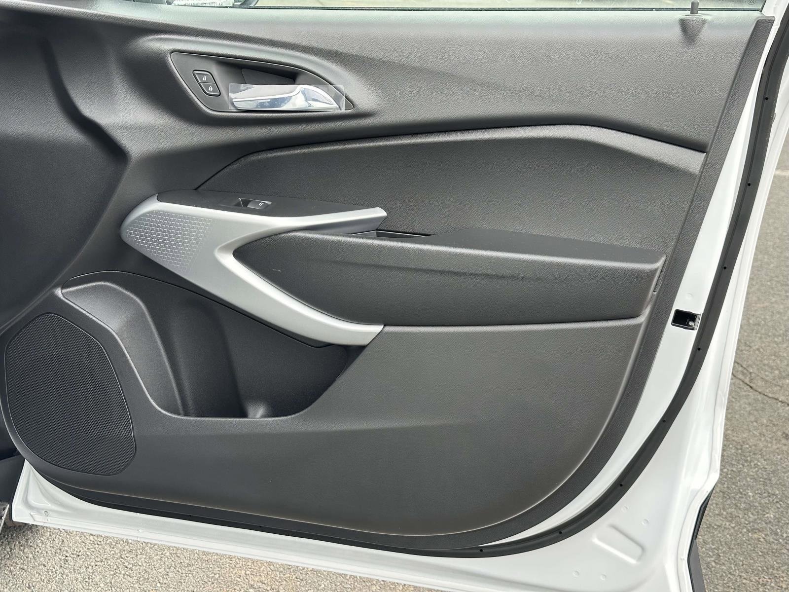 New 2026 Chevrolet Trax LS w/ Driver Confidence Package image 26