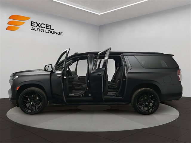 Used 2022 Chevrolet Suburban RST w/ Luxury Package image 65