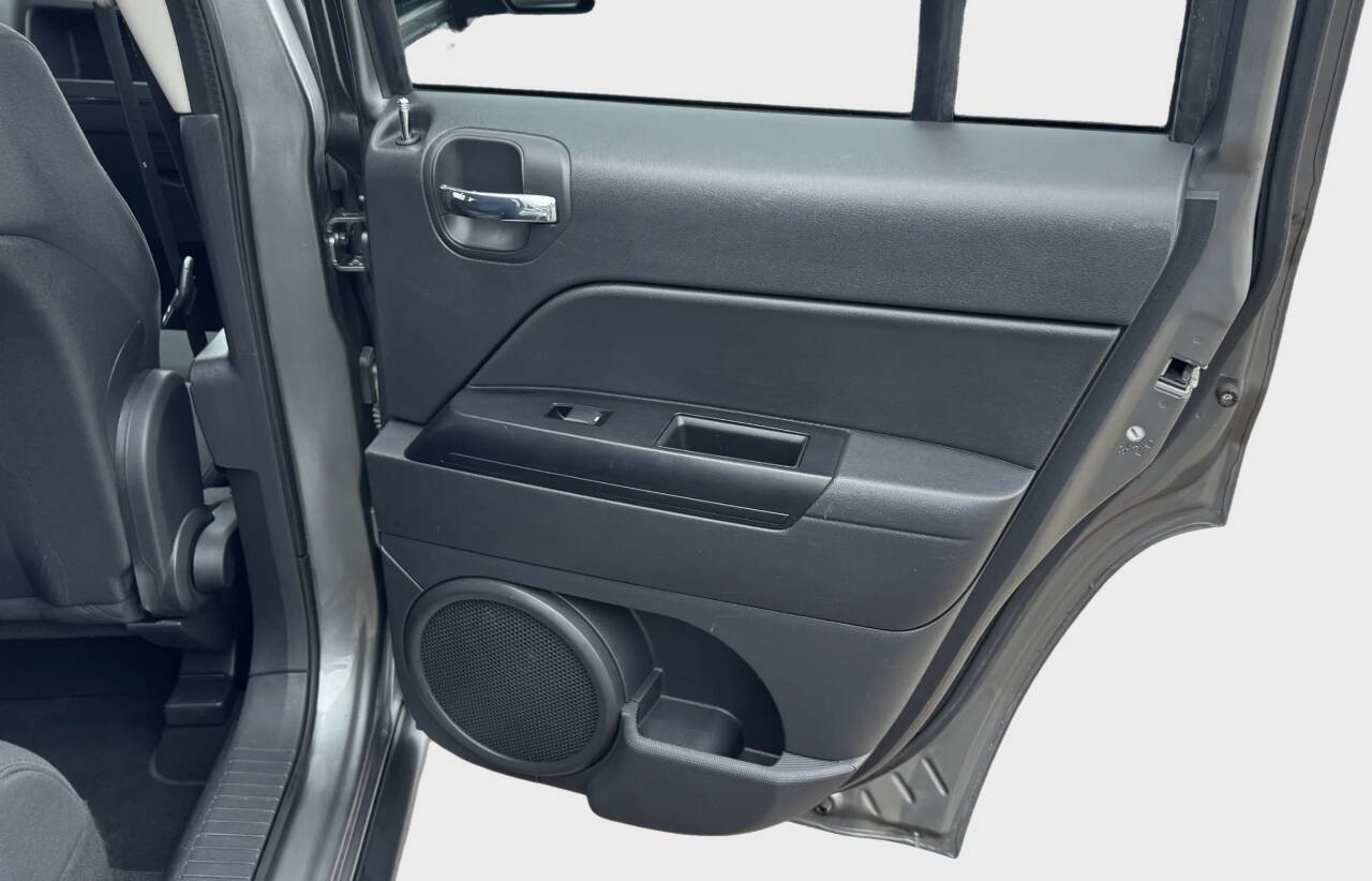 Used 2012 Jeep Patriot Latitude w/ Sun/Sound Group image 14