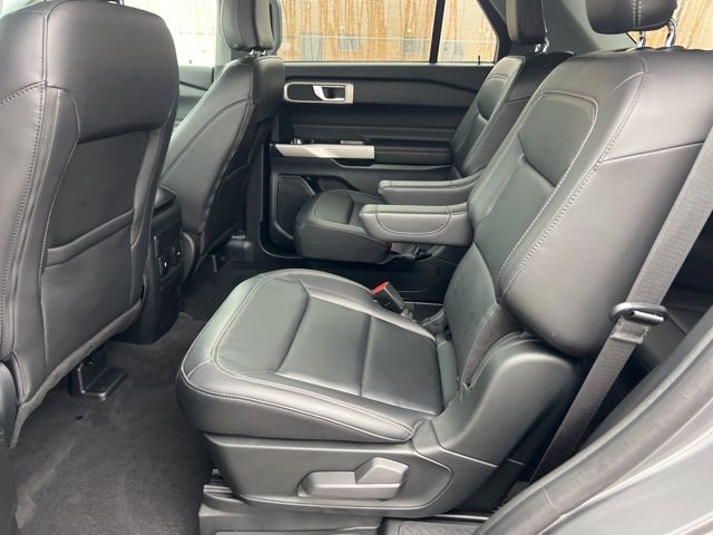 Certified 2024 Ford Explorer XLT w/ Equipment Group 202A image 19