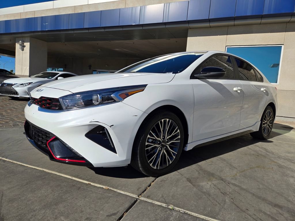 Used 2023 Kia Forte GT-Line image 2