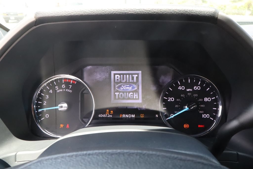 Used 2022 Ford F350 Platinum w/ Tremor Off-Road Package AWD/4WD image 23
