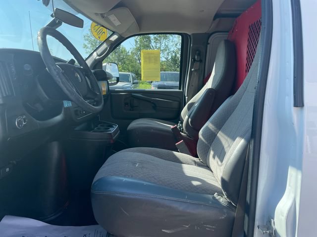 Used 2015 Chevrolet Express 2500 RWD image 19