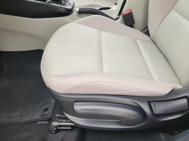 Used 2025 Kia Soul LX w/ LX Technology Package FWD image 25