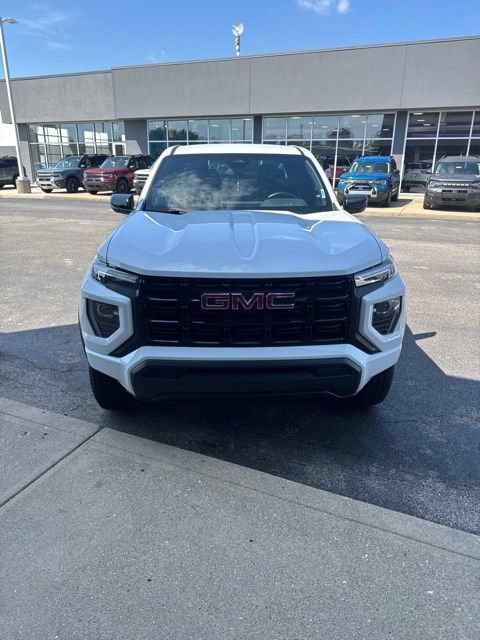 Used 2023 GMC Canyon Elevation RWD image 3