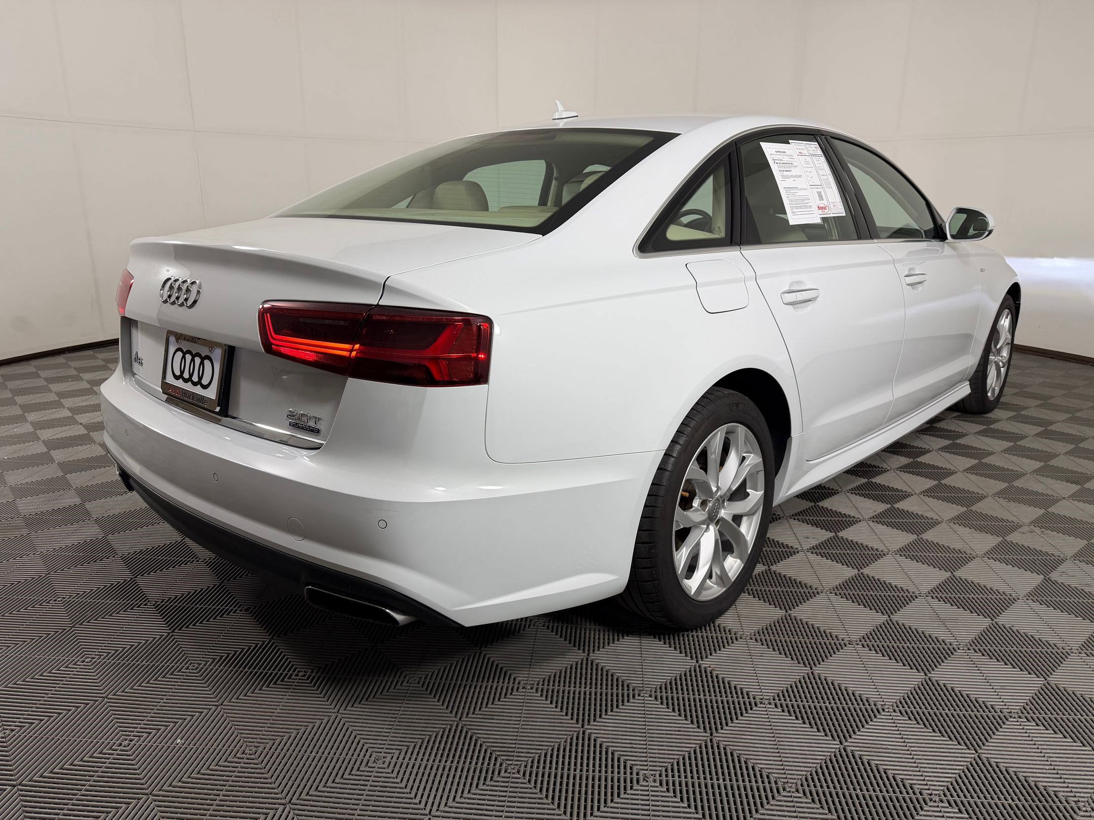 Used 2017 Audi A6 2.0T Premium Plus w/ Premium Plus Package AWD/4WD image 9