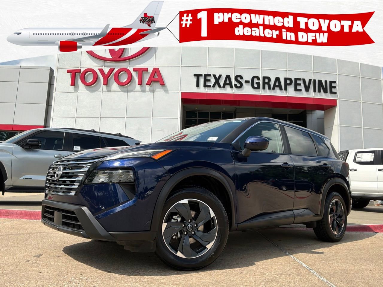 Used 2025 Nissan Rogue SV FWD image 1