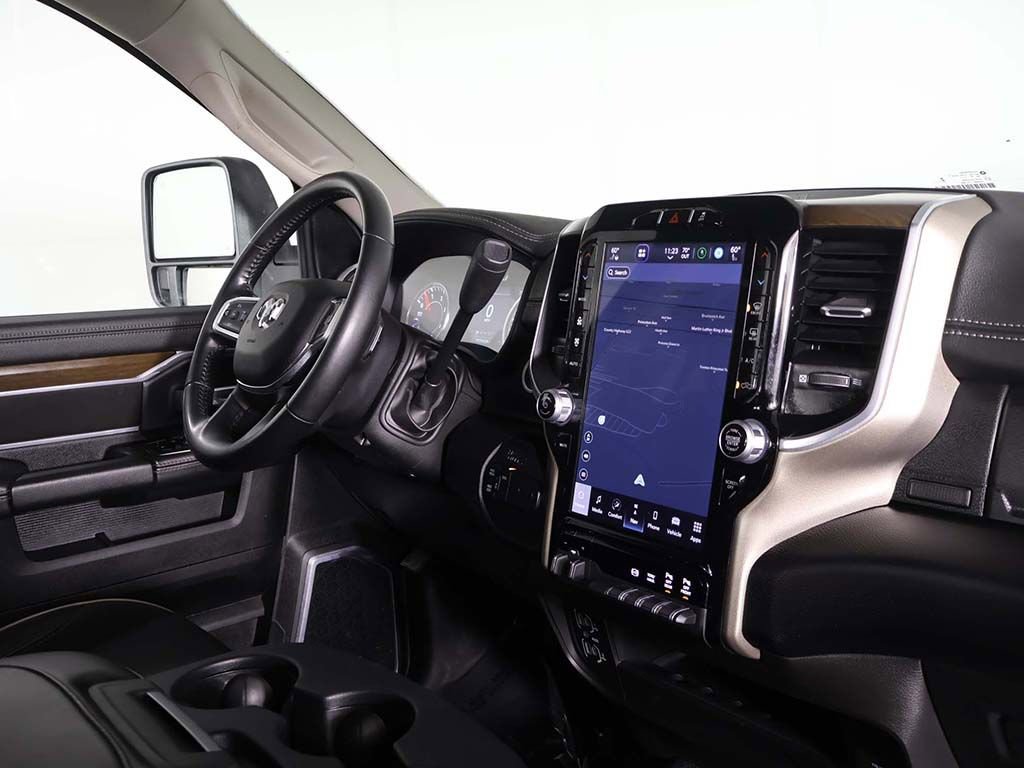Used 2024 RAM 2500 Laramie image 31