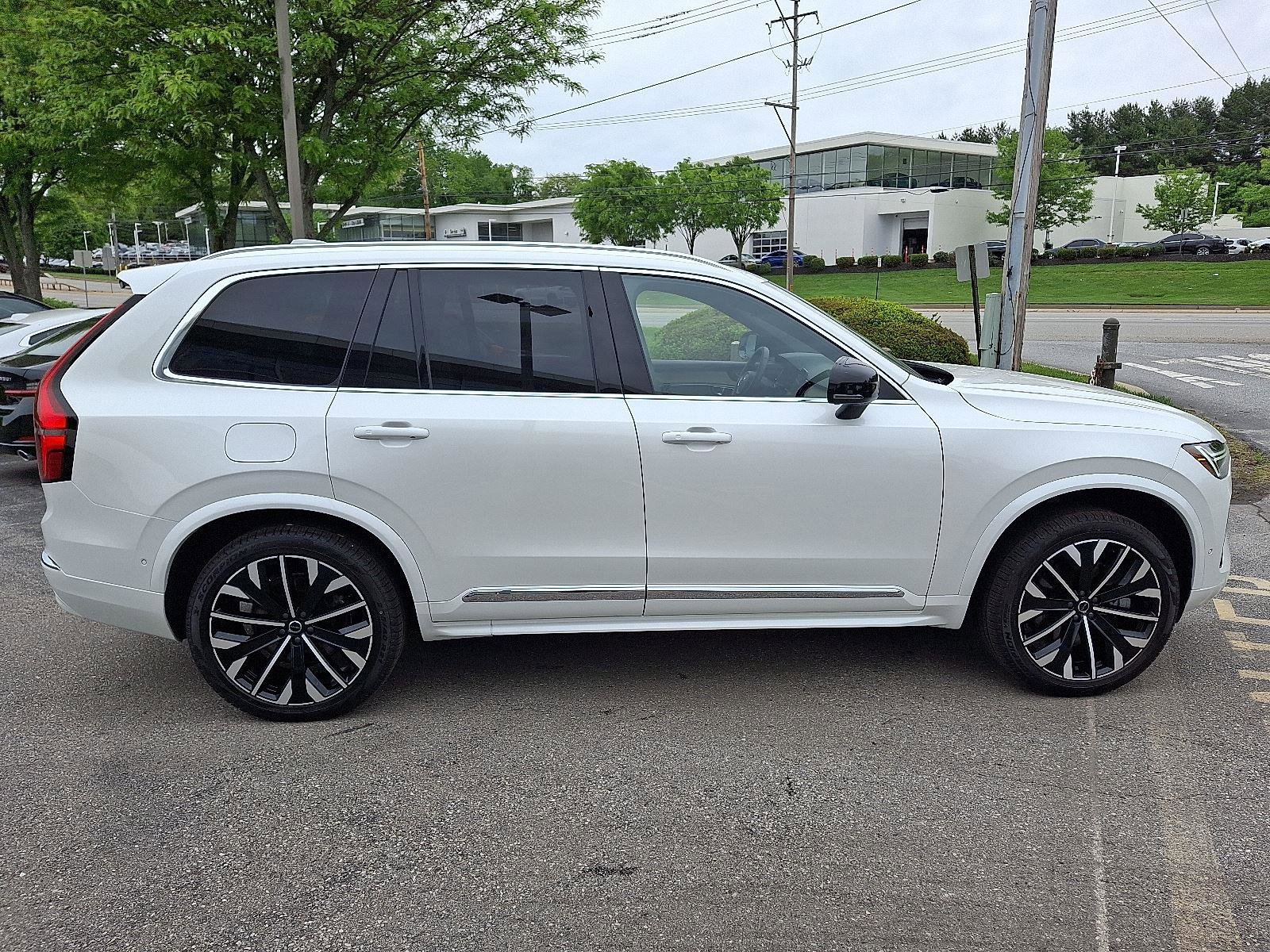 Certified 2025 Volvo XC90 T8 Plus w/ Protection Package Premier AWD/4WD image 7