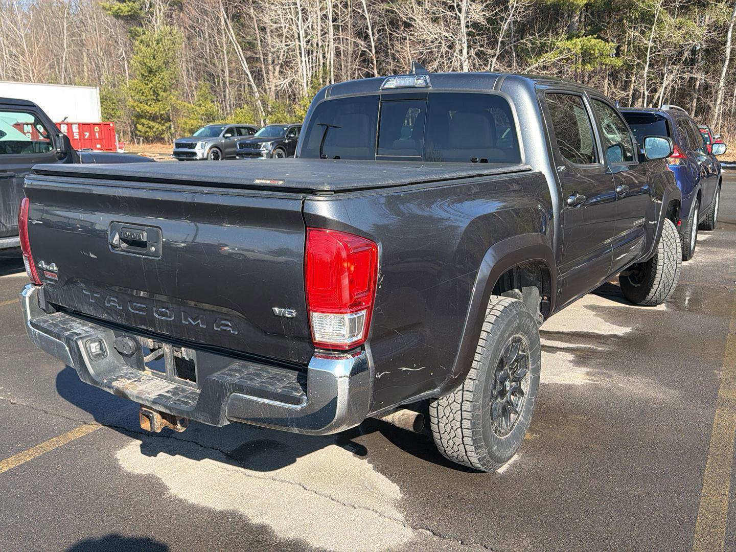 Used 2019 Toyota Tacoma SR5 image 6