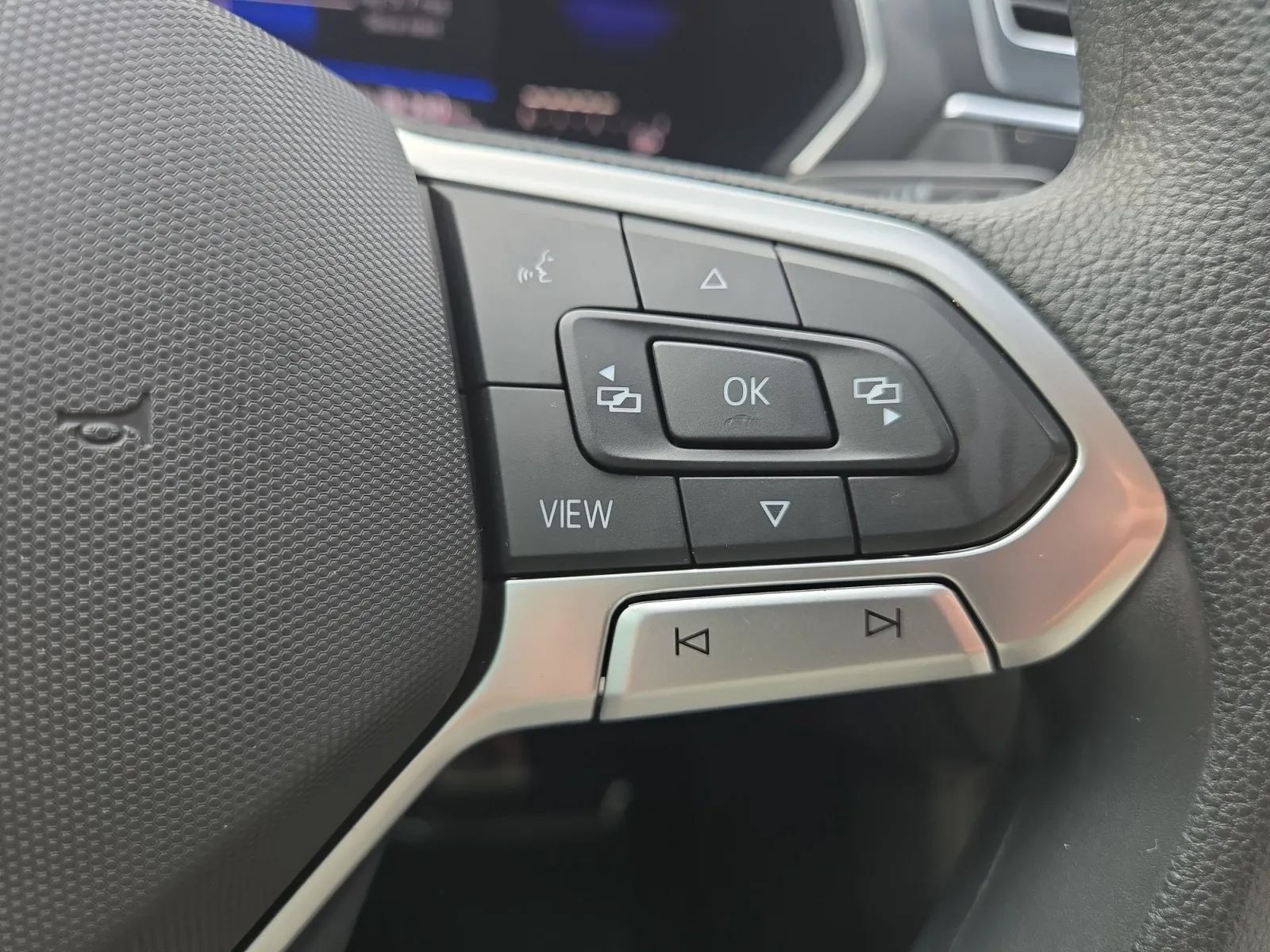 Used 2022 Volkswagen Tiguan S FWD image 22