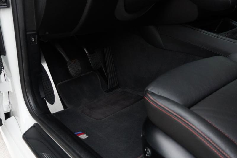 Used 2011 BMW 1 Series M image 65