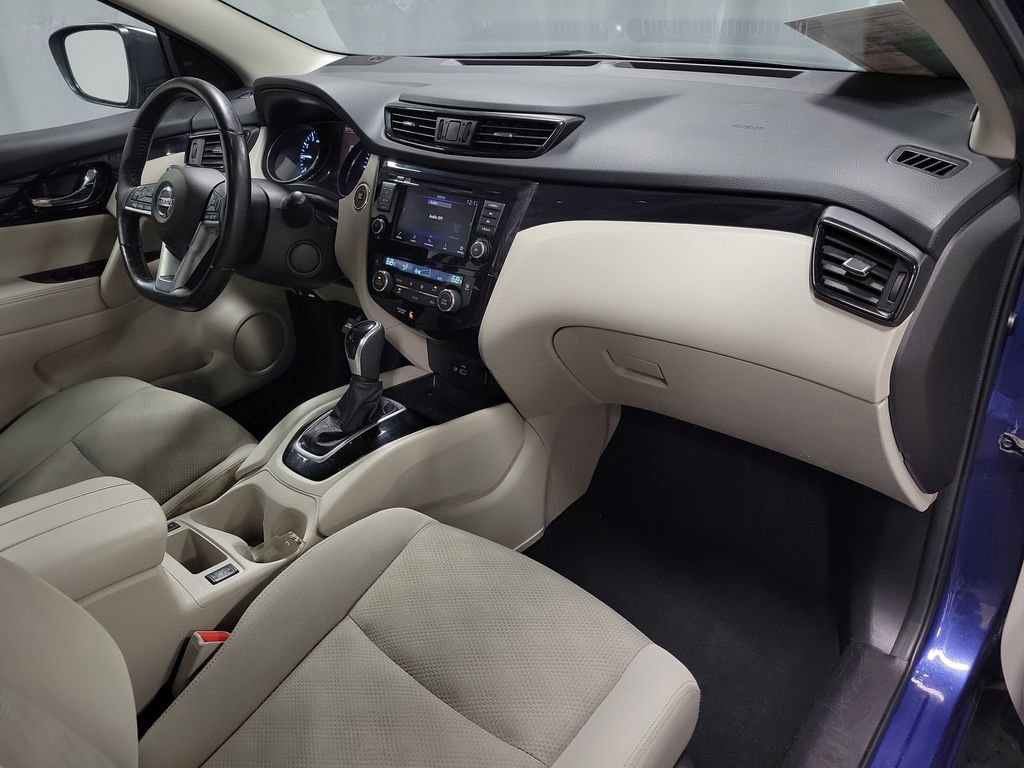 Used 2019 Nissan Rogue Sport SV w/ All-Weather Package image 26
