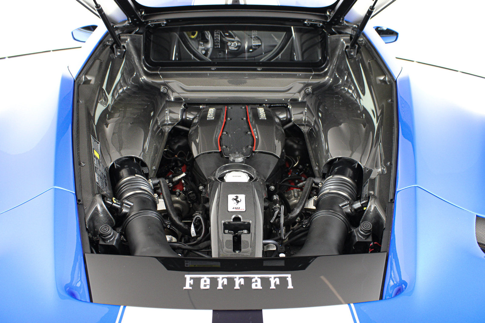 Used 2020 Ferrari 488 Pista Coupe RWD image 41
