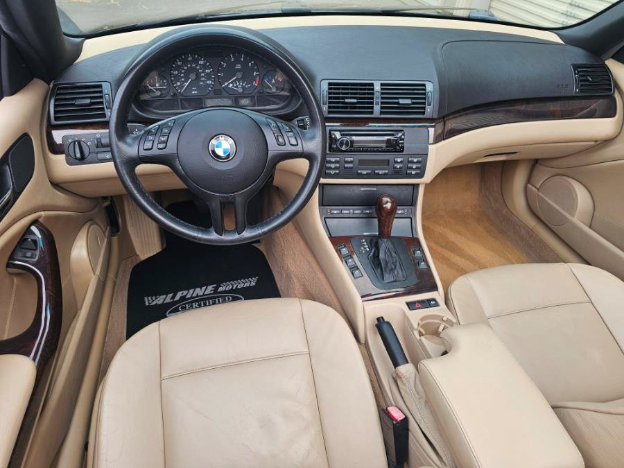 Used 2004 BMW 325Ci Convertible RWD image 13