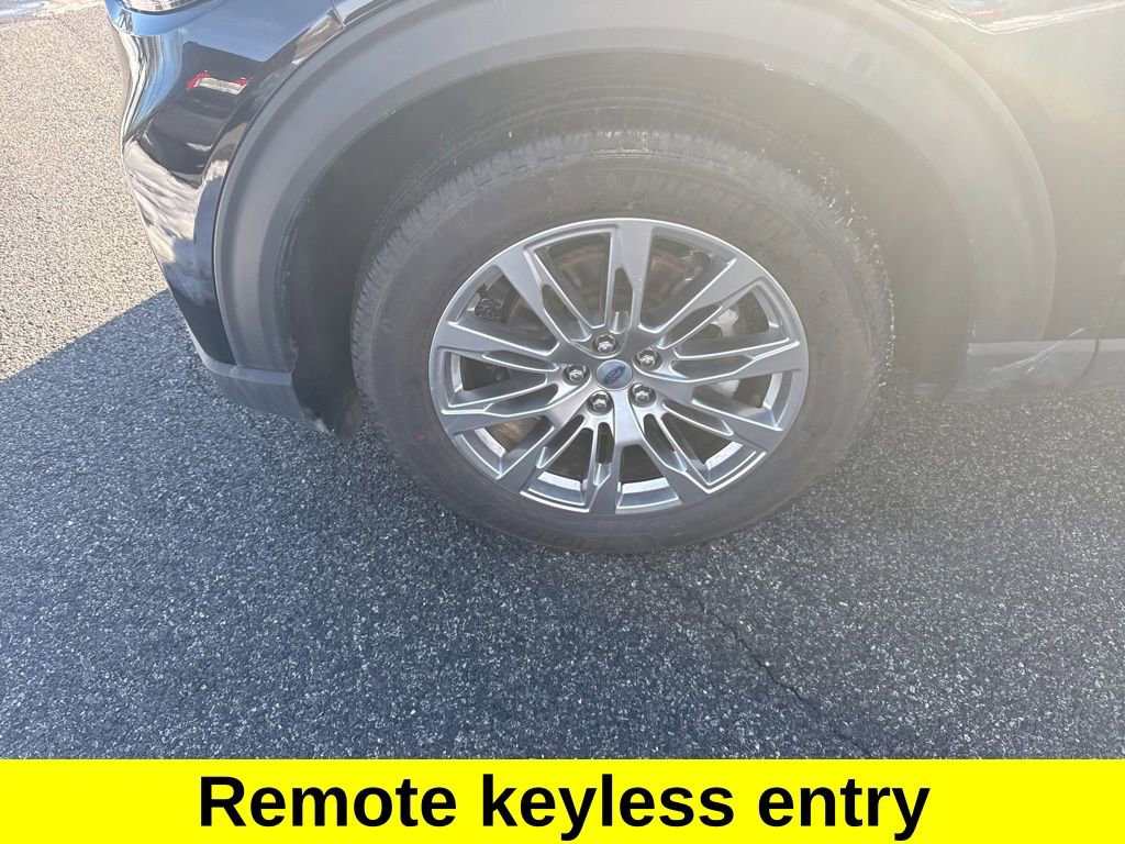 Used 2025 Ford Explorer Active w/ Active Comfort Package image 11