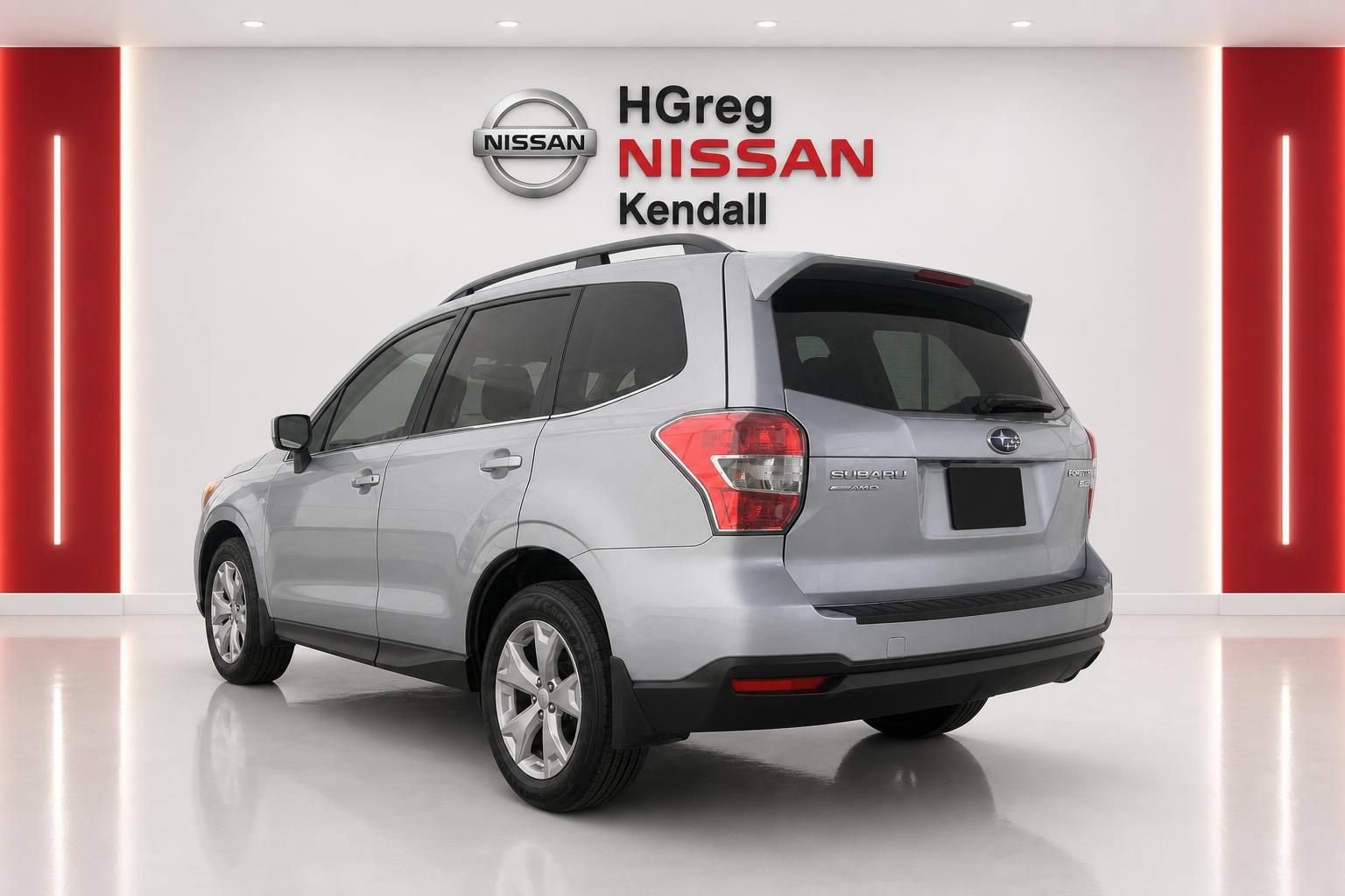 Used 2016 Subaru Forester 2.5i Limited AWD/4WD image 2