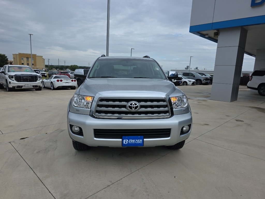 Used 2014 Toyota Sequoia Limited RWD image 2