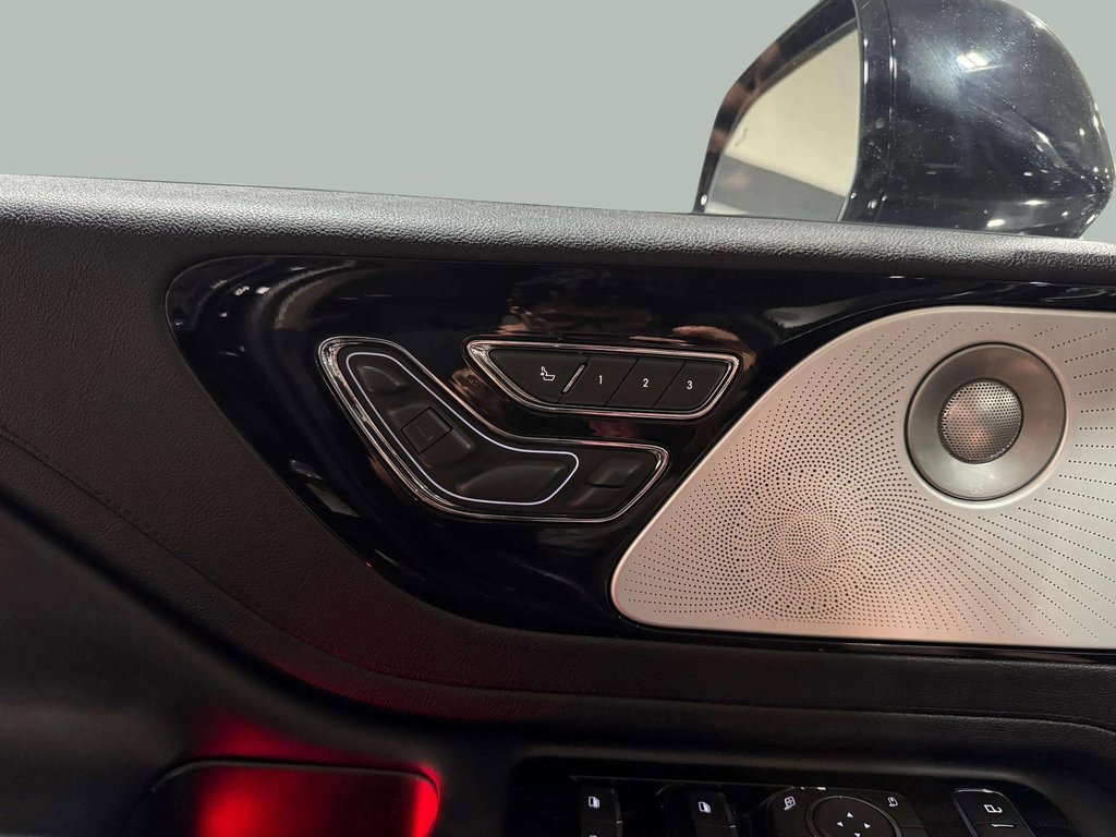 Certified 2022 Lincoln Aviator Grand Touring w/ Equipment Group 301A image 10