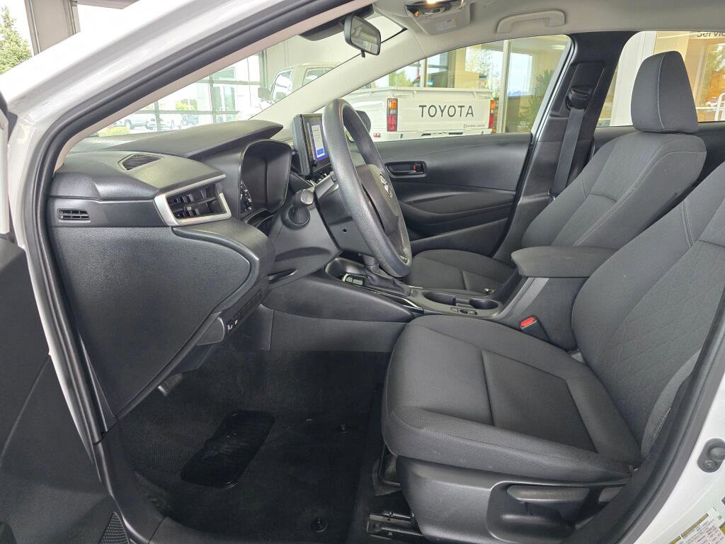 Used 2023 Toyota Corolla LE FWD image 21