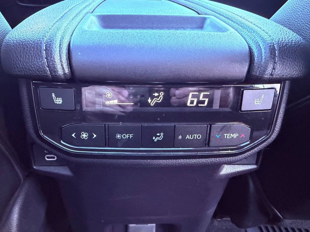 Used 2026 Toyota Grand Highlander FWD image 15