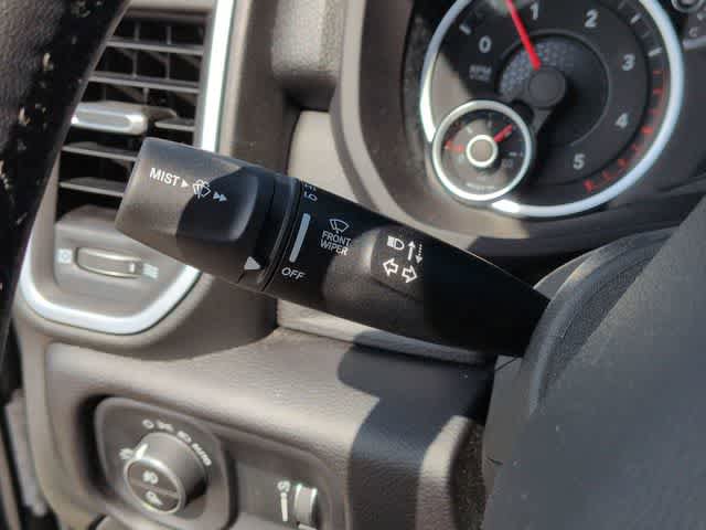 Used 2025 RAM 3500 Big Horn AWD/4WD image 25