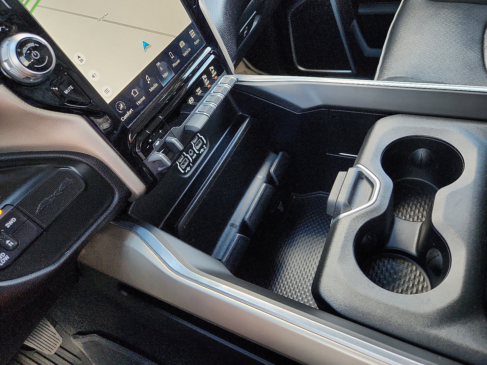 Used 2024 RAM 3500 Laramie w/ Protection Group image 20