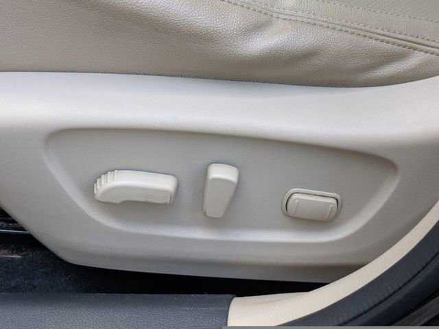 Used 2017 Nissan Rogue SL w/ SL Premium Package image 20