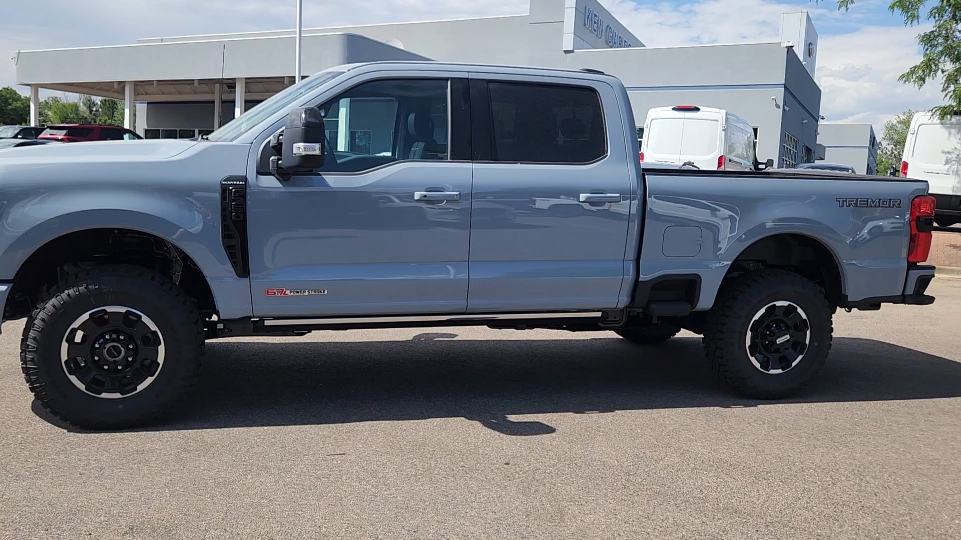 New 2026 Ford F350 Platinum w/ Tremor Off-Road Package AWD/4WD image 5
