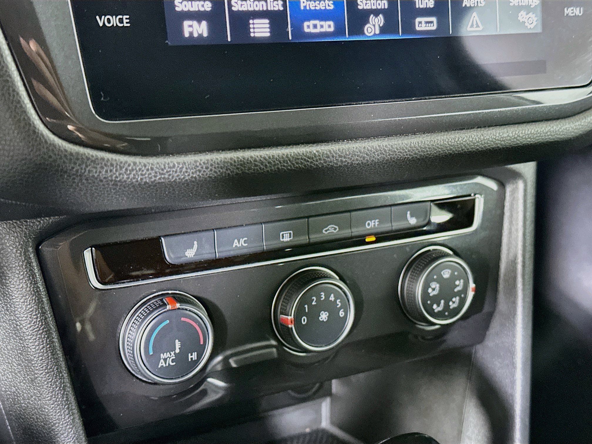 Used 2024 Volkswagen Tiguan Wolfsburg Edition FWD image 22