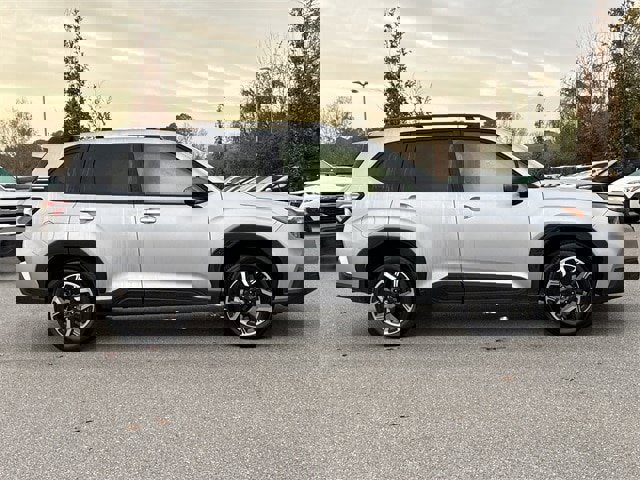 Certified 2025 Subaru Forester Premium image 2