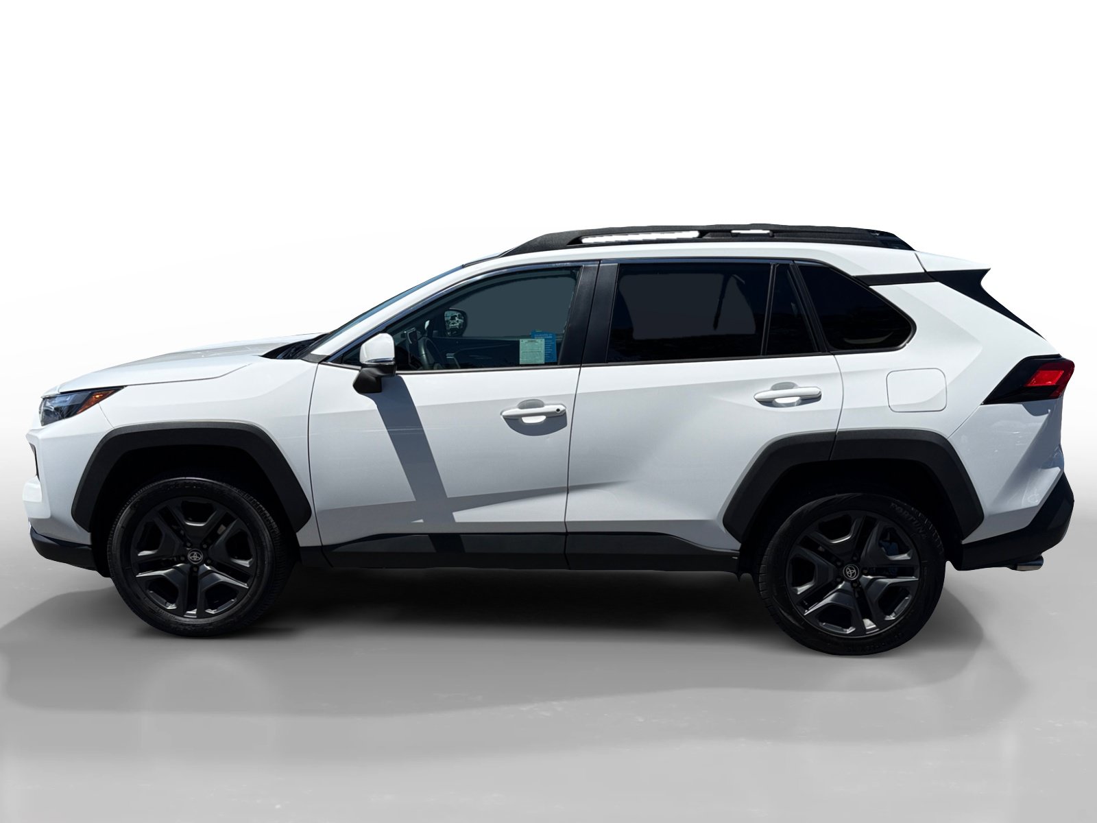 Used 2024 Toyota RAV4 Adventure AWD/4WD image 2