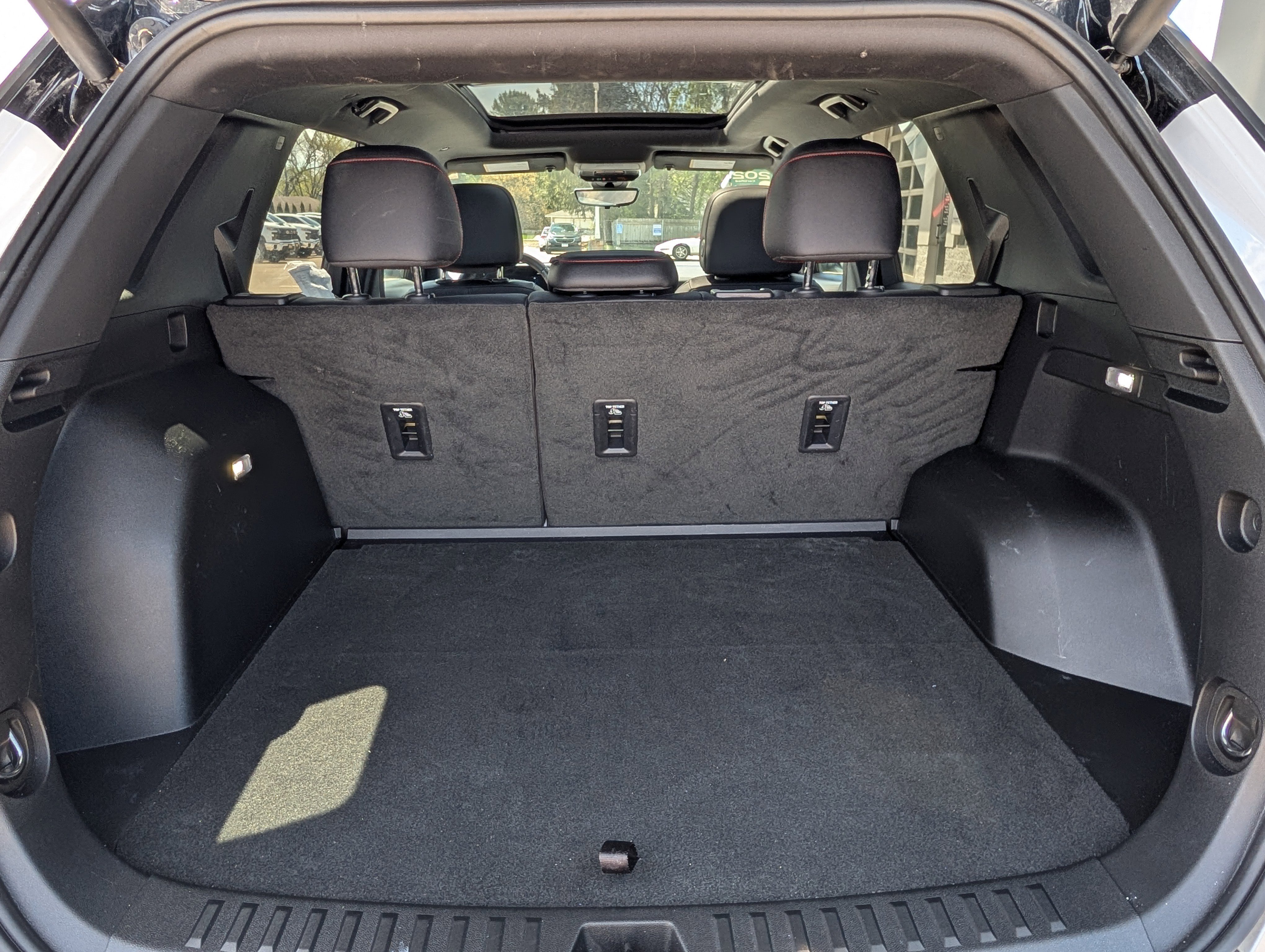Certified 2025 Chevrolet Equinox RS w/ Safety and Technology Package AWD/4WD image 10